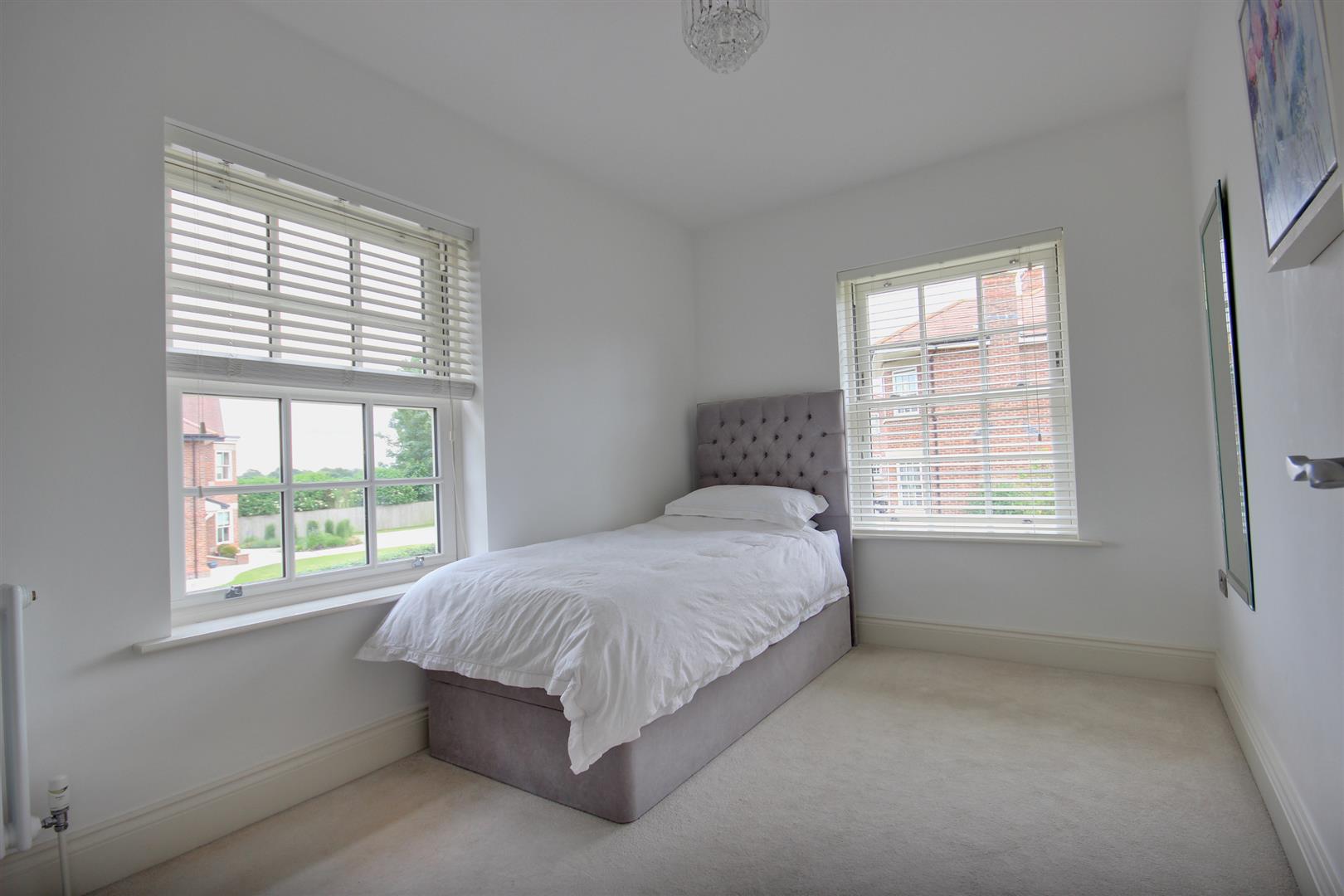 Old College Drive, Beverley